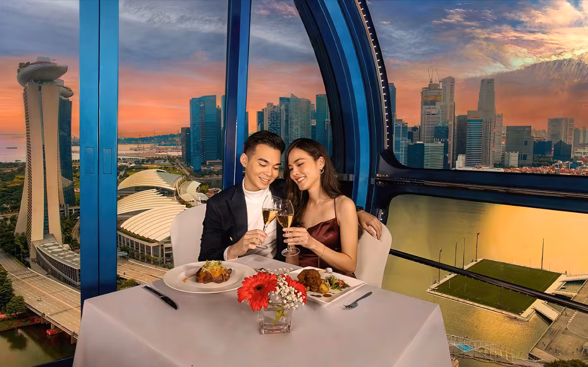 Singapore Flyer Tickets: 360° Singapore Skyline Views image 4