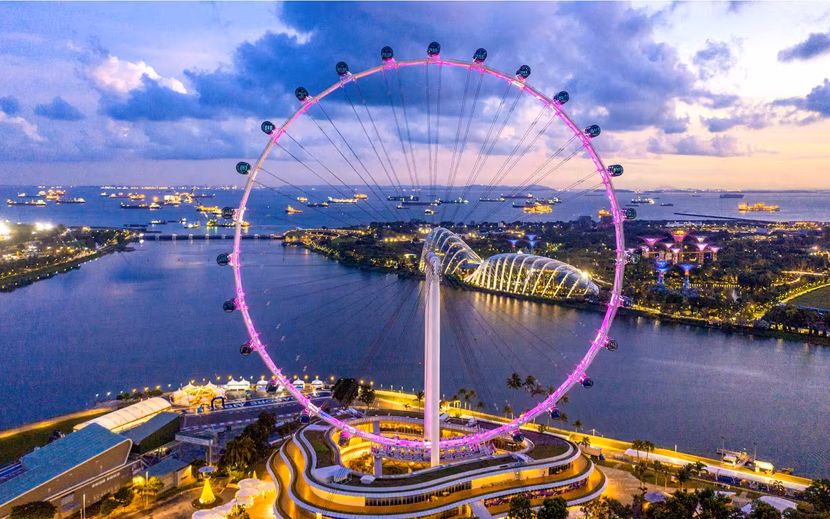 Singapore Flyer Tickets: 360° Singapore Skyline Views image 1